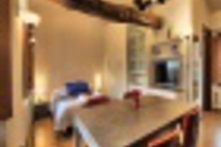 Room 219 of 528