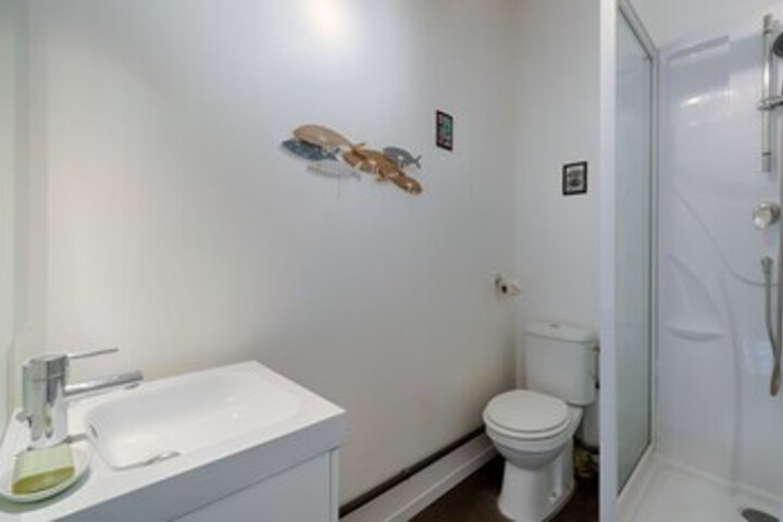 Room 2 of 14