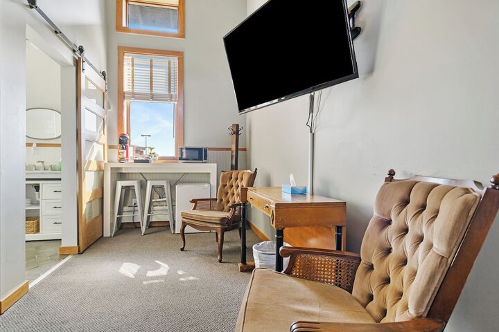 Room 10 of 45