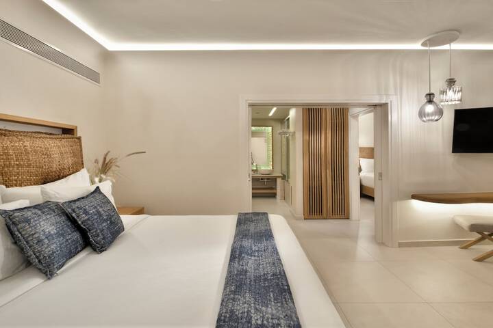 Room 53 of 199