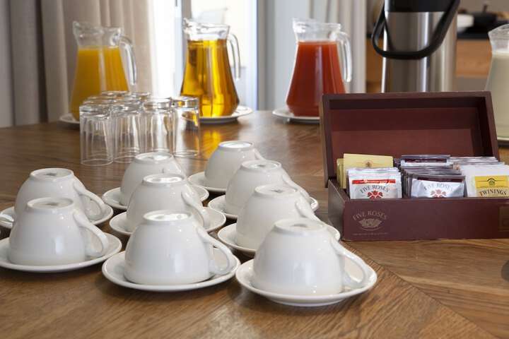Breakfast/Coffee Service 45 of 73