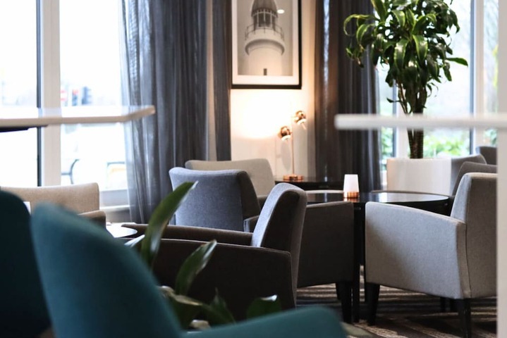 Lounge 116 of 149