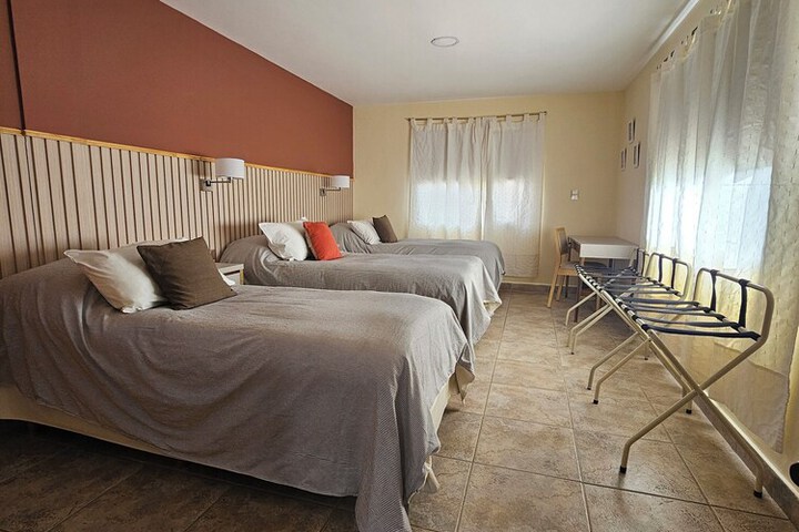 Room 8 of 27