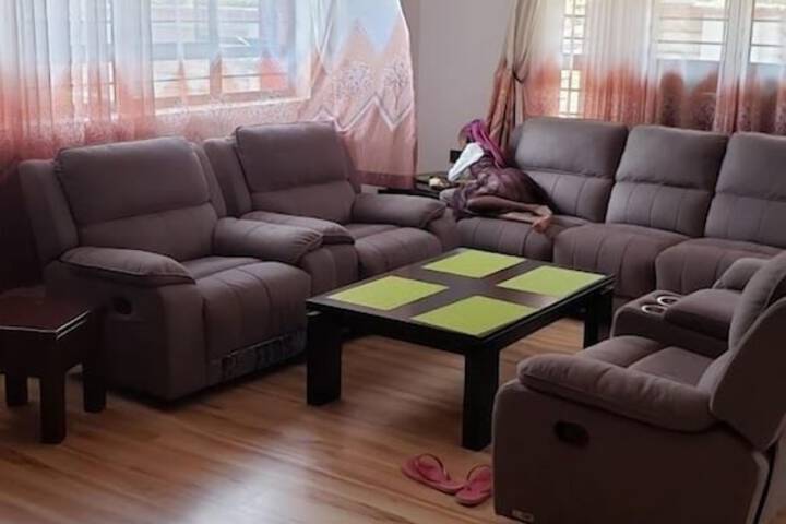 Room 11 of 24