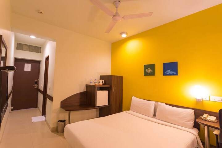 Room 19 of 48