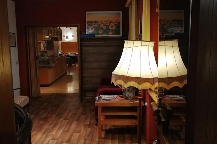 Room 15 of 62
