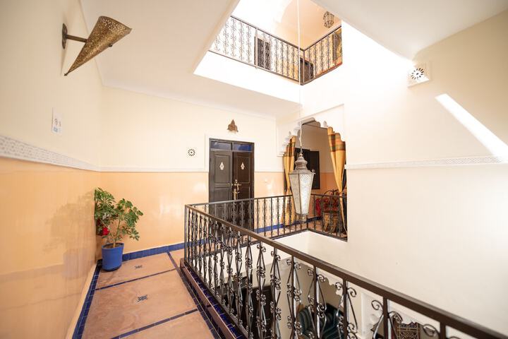 Guest Lobby