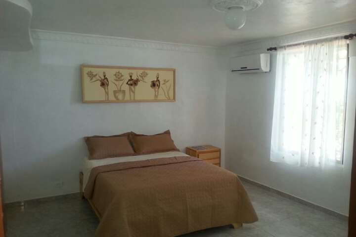Room 4 of 48