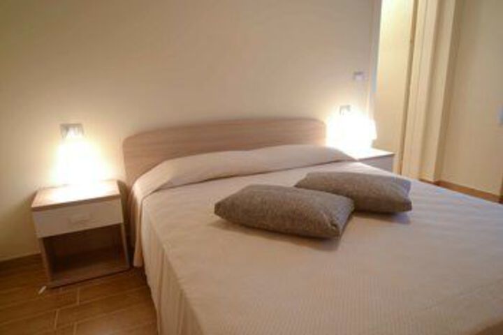 Room 16 of 52