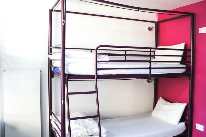 Room 40 of 91