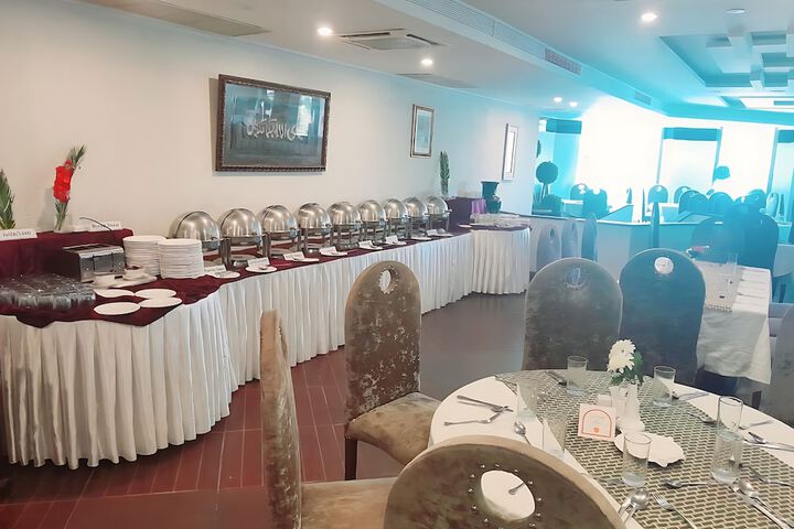 Dining 46 of 61