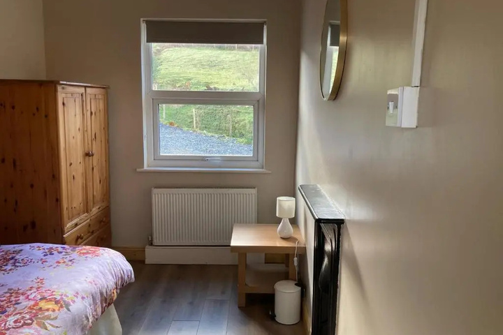 Room 5 of 15