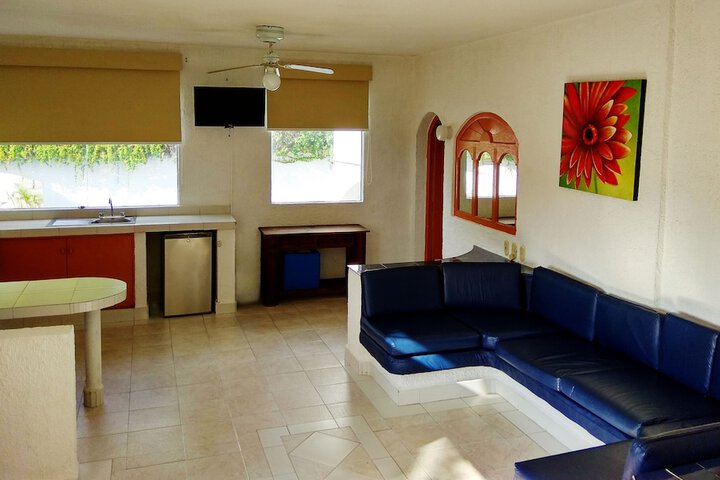 Room 18 of 33