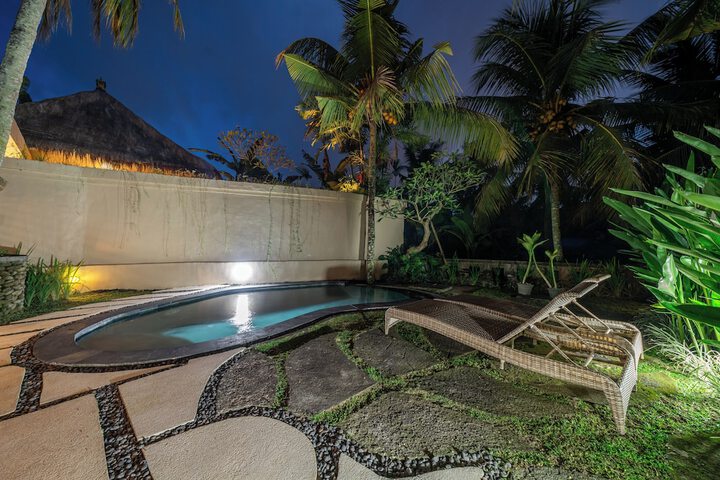 Pool 163 of 231