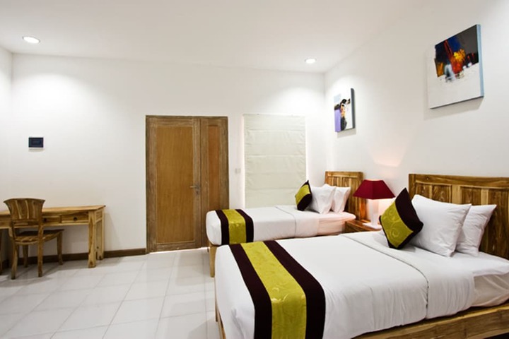 Room 2 of 14