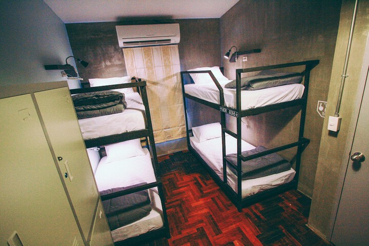 Room 16 of 60