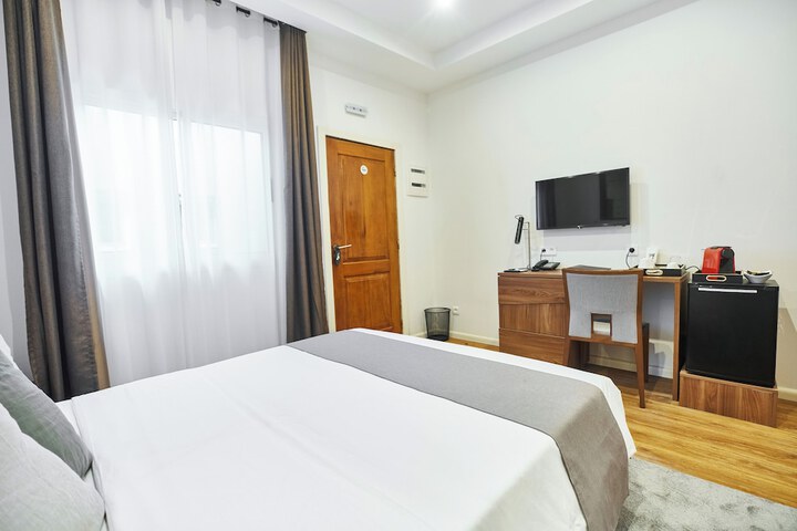 Room 9 of 75