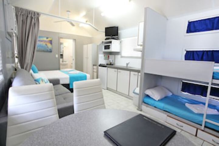 Room 16 of 261