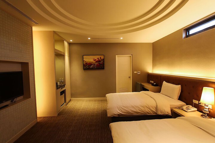 Room 5 of 53
