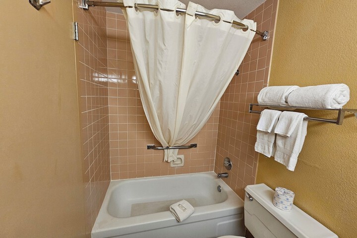 Room 20 of 42