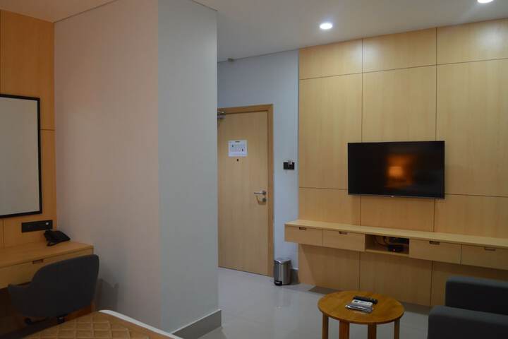 Room 16 of 26