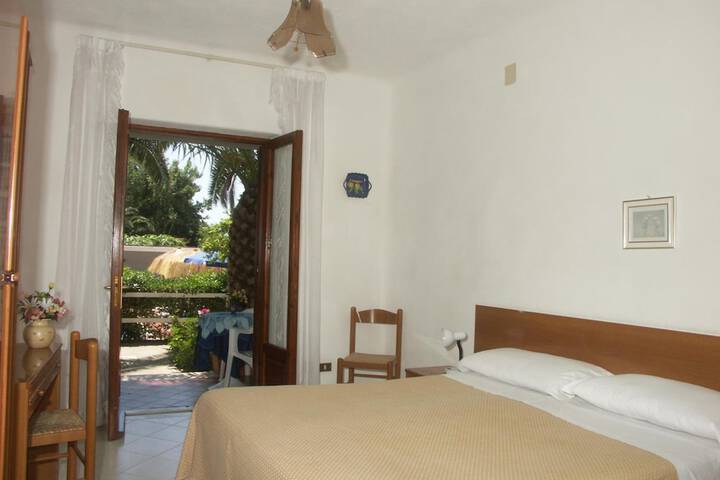 Room 9 of 62