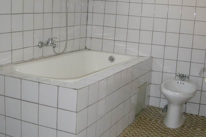 Room 14 of 26