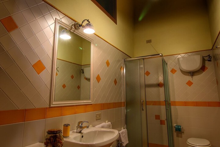 Room 50 of 108