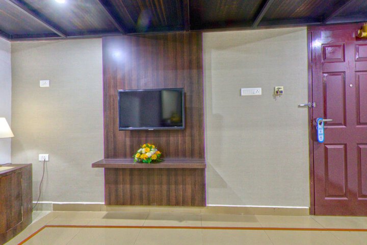 Room 28 of 61
