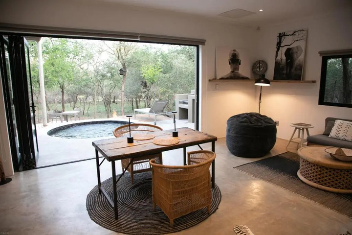 Terrace/Patio 6 of 13