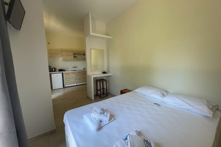 Room 85 of 121