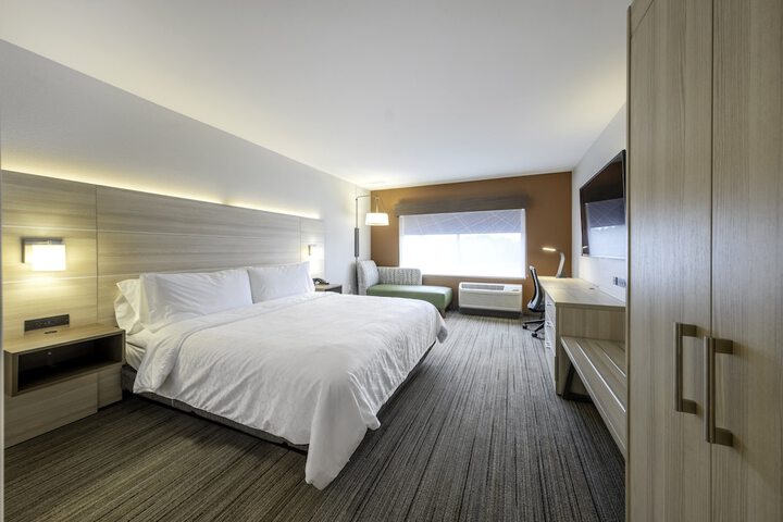 2 Queen Beds Suite (2 of 9)
