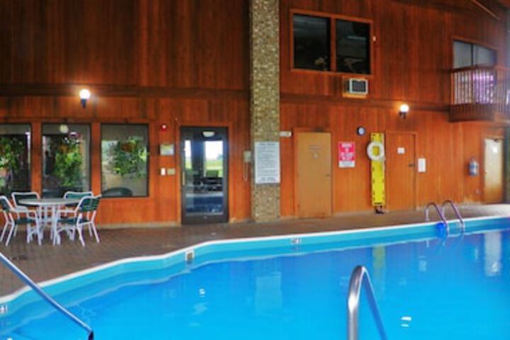 Pool 18 of 24