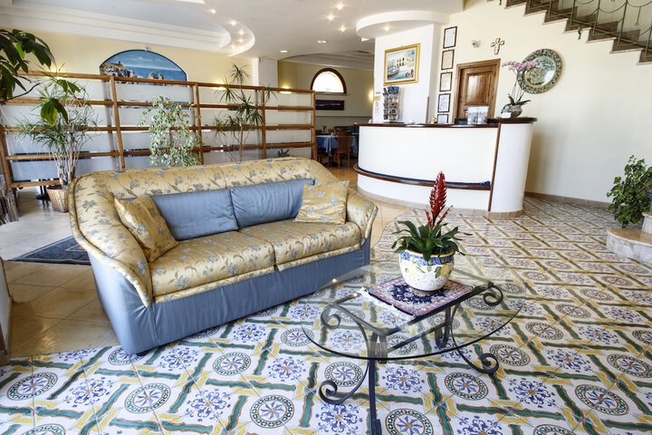 Hotel Interior 6 of 120