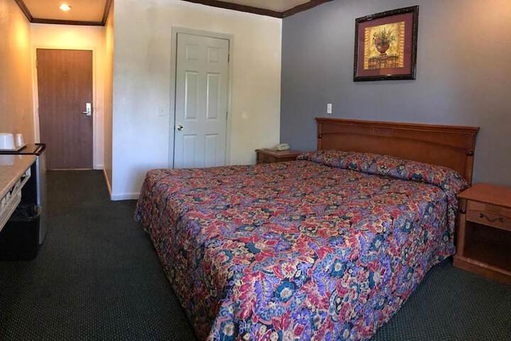 Room 21 of 46