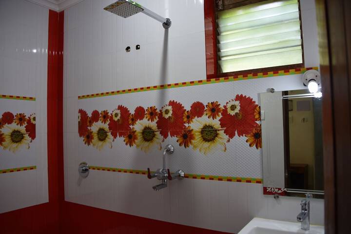 Room 43 of 65