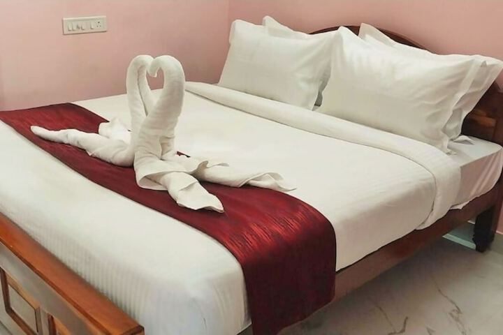 Room 2 of 14
