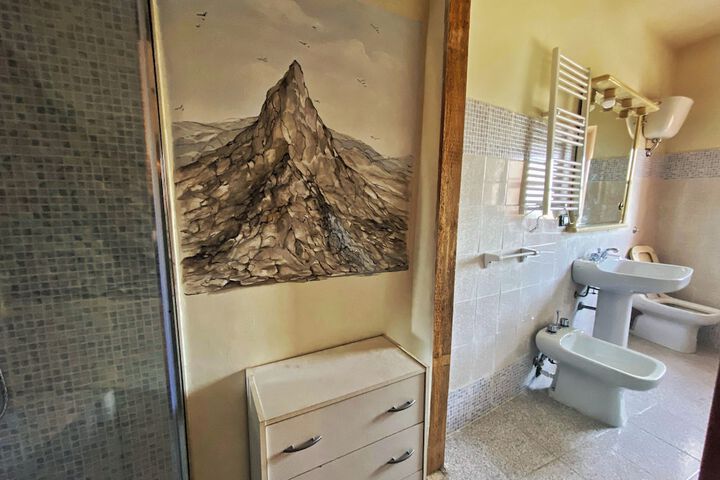 Room 18 of 39