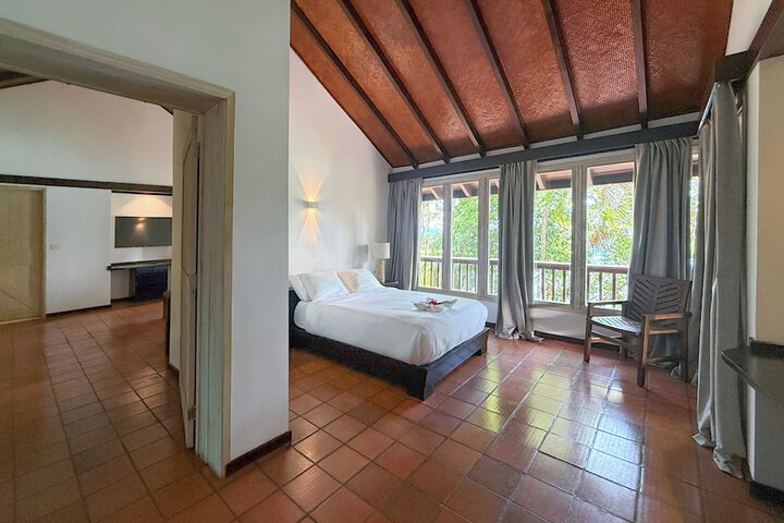 Room 5 of 30