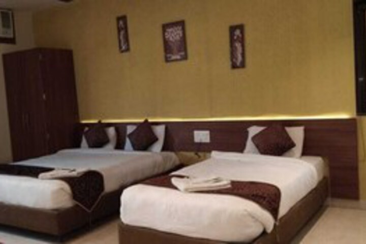 Room 34 of 54