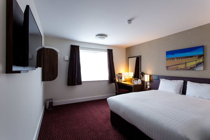 Room 7 of 30