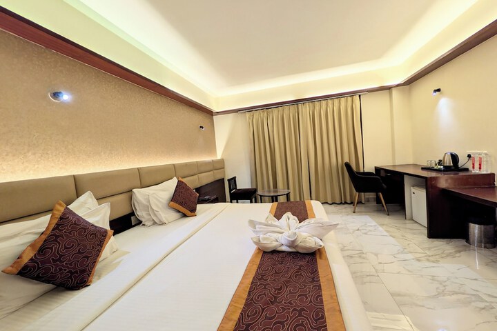 Room 42 of 184