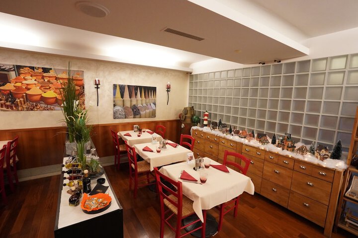 Dining 49 of 71