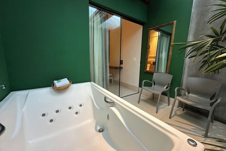 Spa 43 of 80