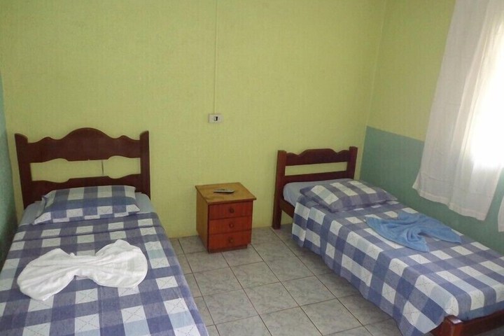 Room 3 of 41