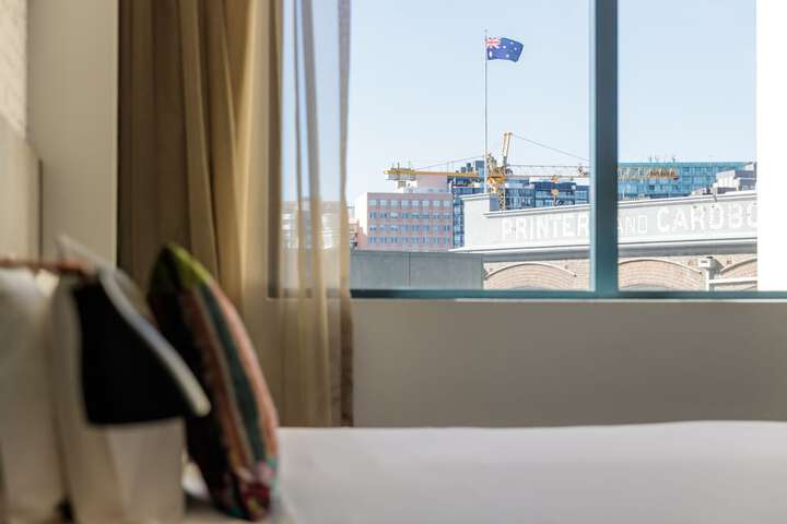 Room 6 of 39