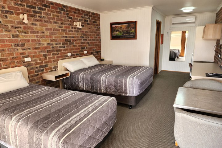 Room 7 of 52