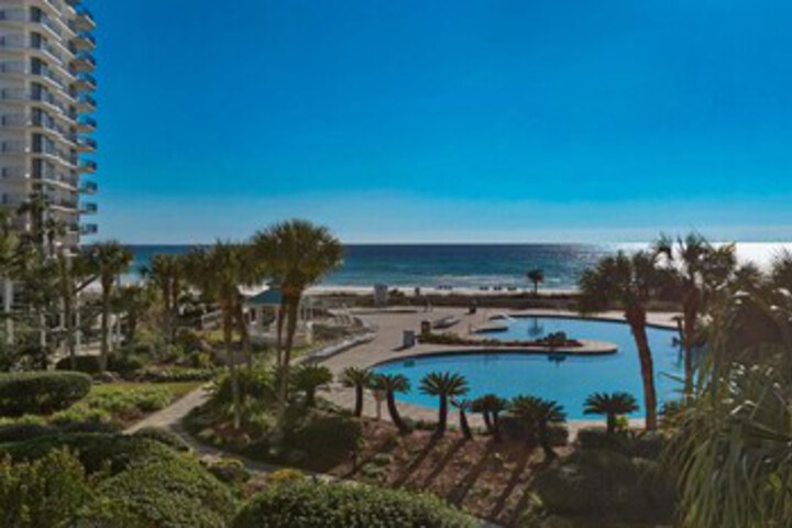 Pool 118 of 185
