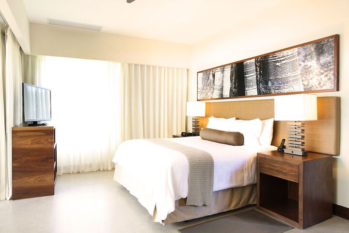 Room 8 of 252