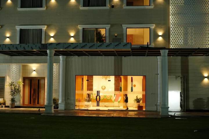 Hotel 24 of 24